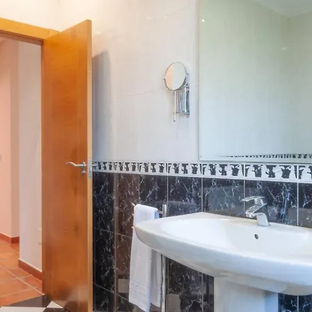 Av Casa Aurora Quintes