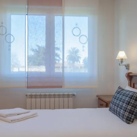 Av Casa Aurora Quintes * ビリャビシオサ